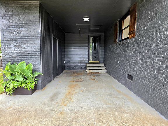 4th image of 1113 Yeamans Hall Rd