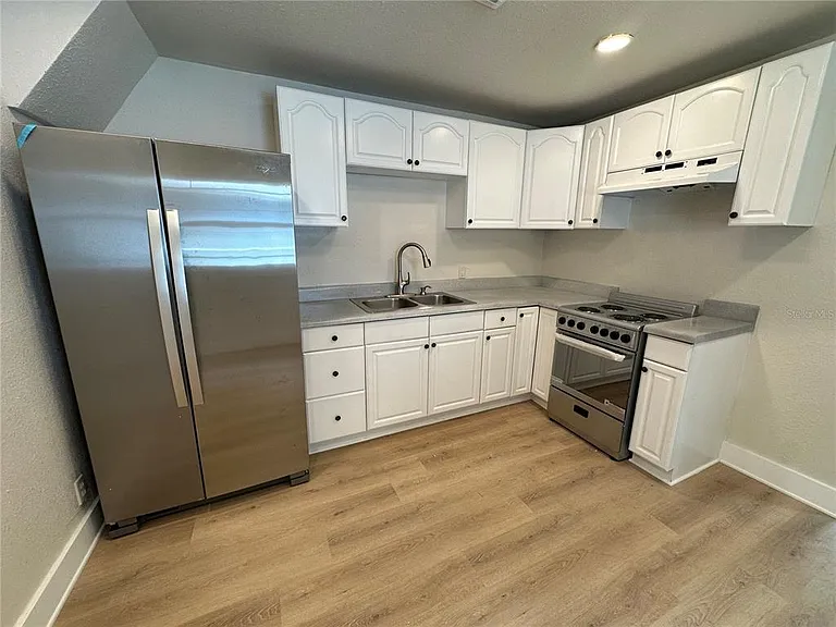 1650 Prescott St S — Photo 7