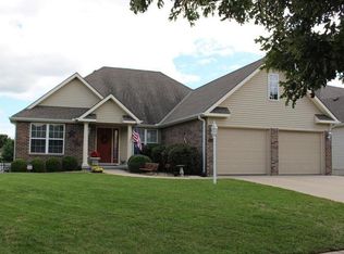 4102 Bennington Dr, Saint Joseph, MO 64506
