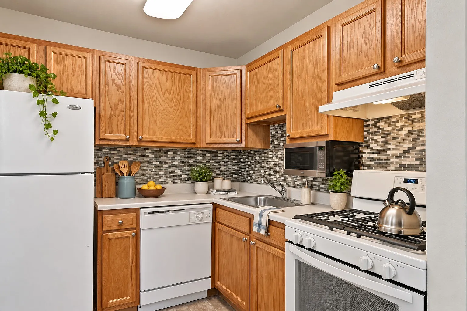 Gwynn Oaks Landing Apartments and Townhomes — Photo 3