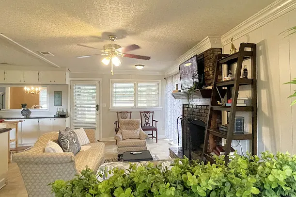 2158A Lower Roswell Rd — Photo 36