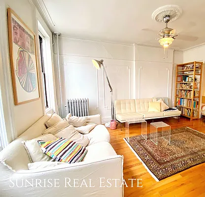 Rented by Sunrise Real Estate | media 23