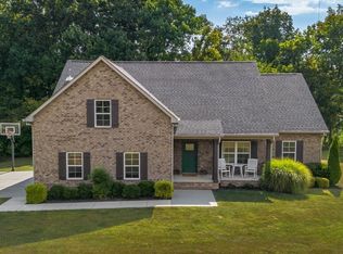 9611 Cross Plains Rd, White House, TN 37188