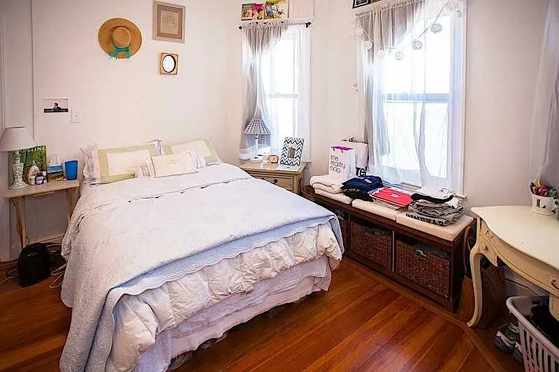 3 bed, $4,500 — Photo 3