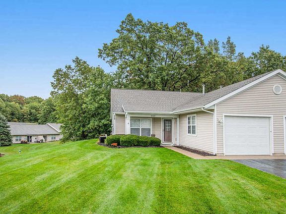 3rd image of 3321 Clear Vista Ct NE #21