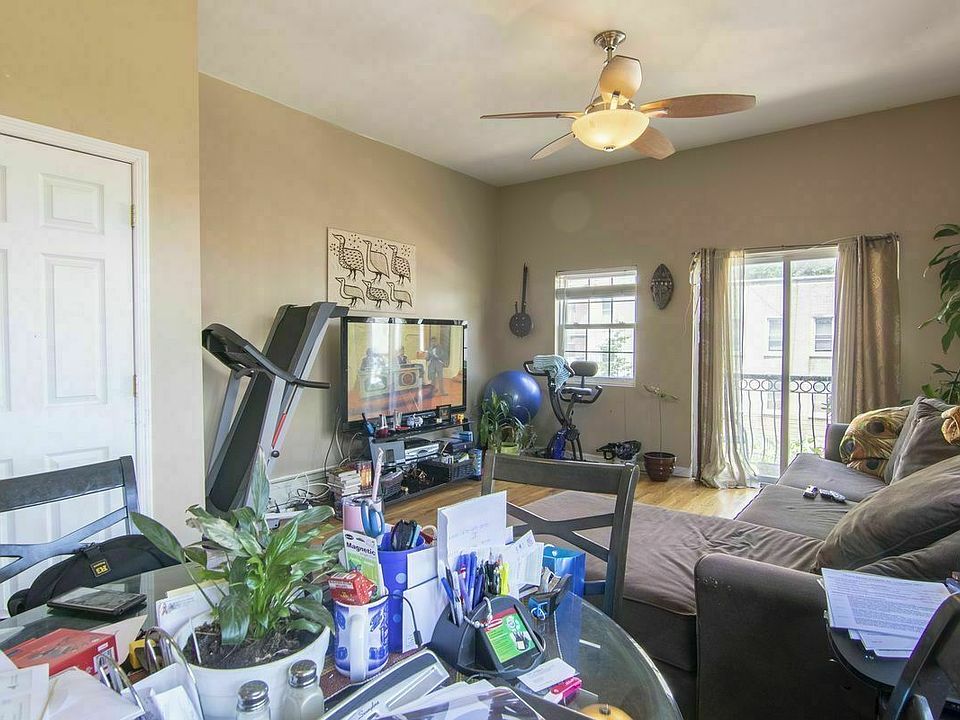 1st image of 92 Putman Ave #2