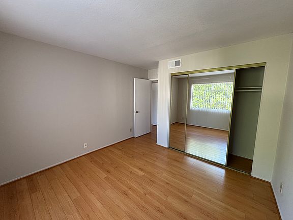 3rd image of 700 E Cedar Ave #09917b1ae