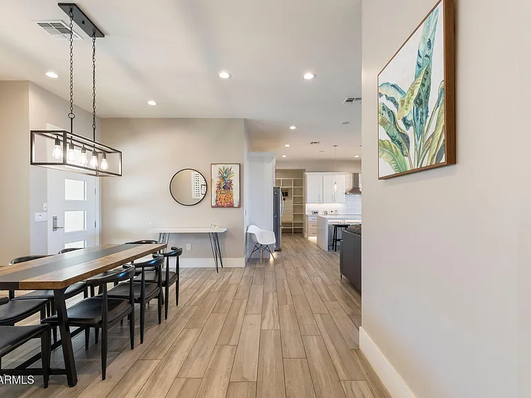 2252 E South Mountain Ave — Photo 16