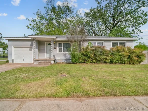 705 N Birch St, Owasso, OK 74055