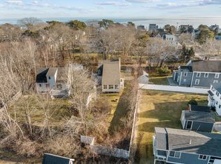 16 Grasshopper Ln, Wells, ME 04090