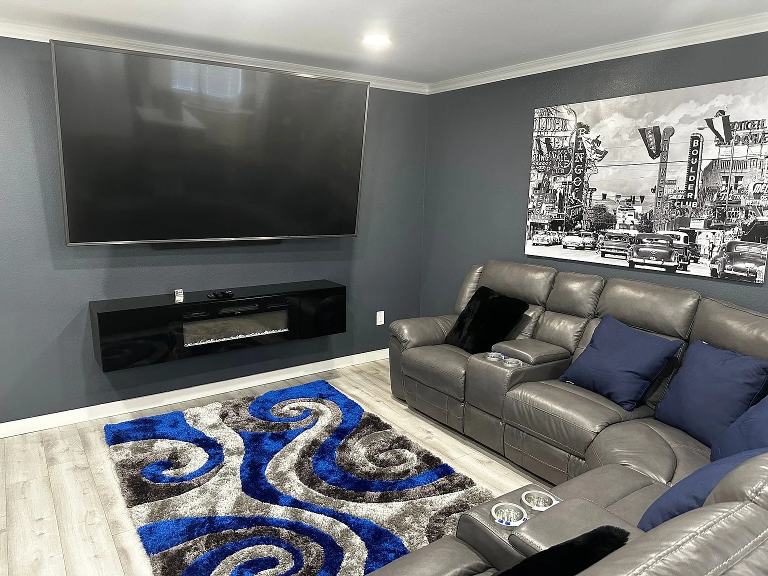 2 bed, 2.0 bath, 1081 sqft, $2,200 — Photo 2