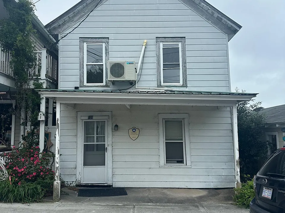 135 Front St