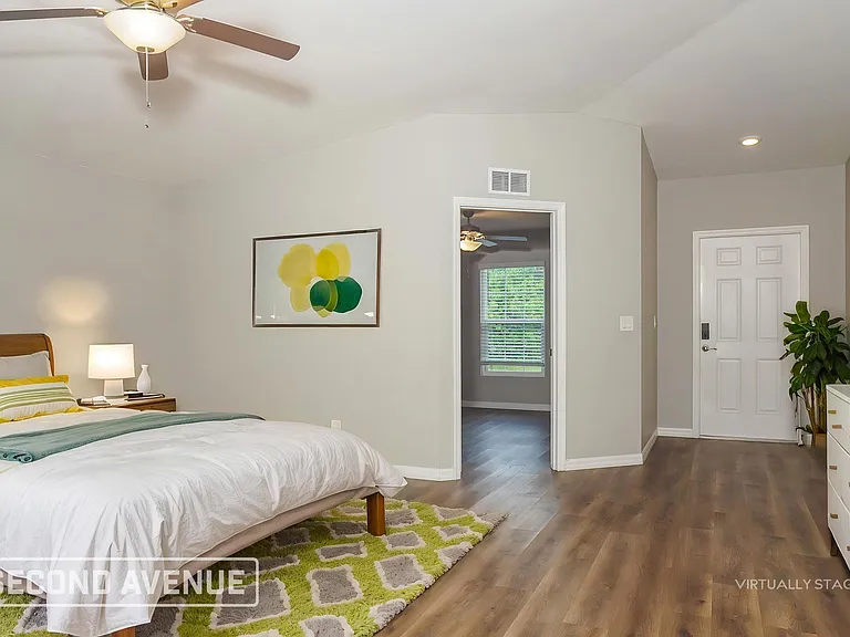 486 Hoffer St — Photo 4