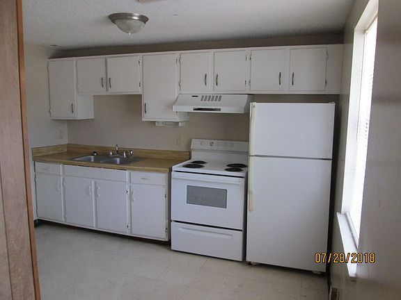 5th image of 69 Lexington Dr APT B3