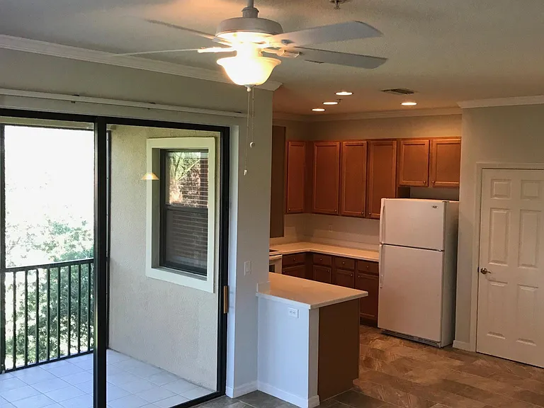 7231 Hamilton Rd — Photo 6