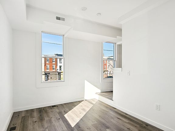 3rd image of 240 E Girard Ave Unit 1