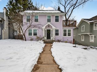 324 Stark Ct, Saint Louis, MO 63119