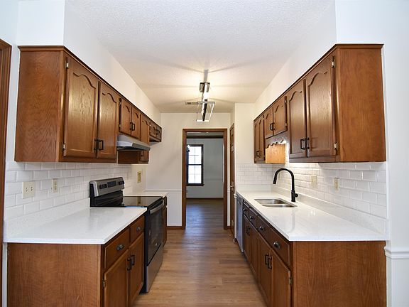 5th image of 3321 Venson Dr
