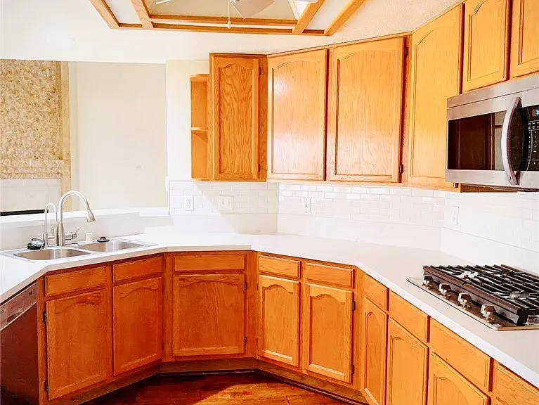 8405 Justine Ct — Photo 4