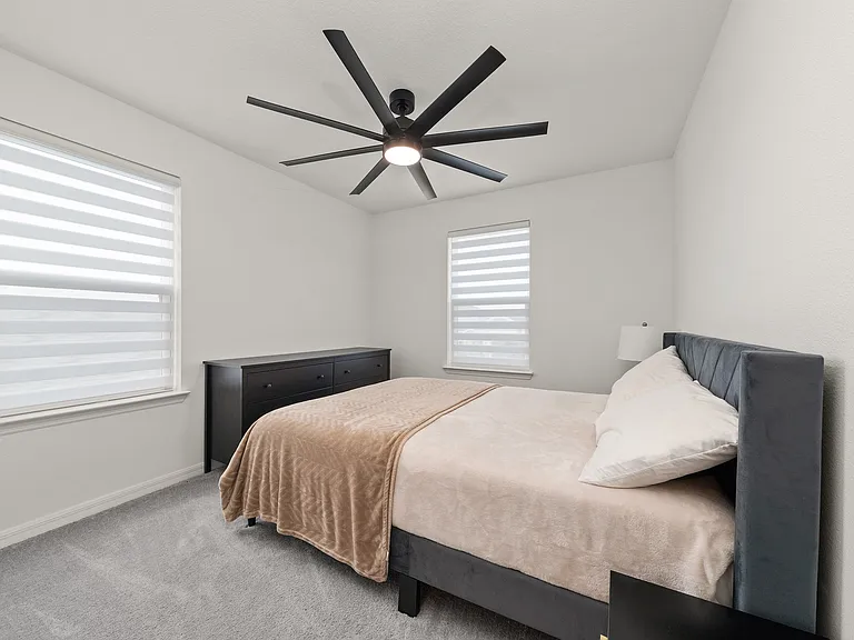 1202 Normandy Dr — Photo 13