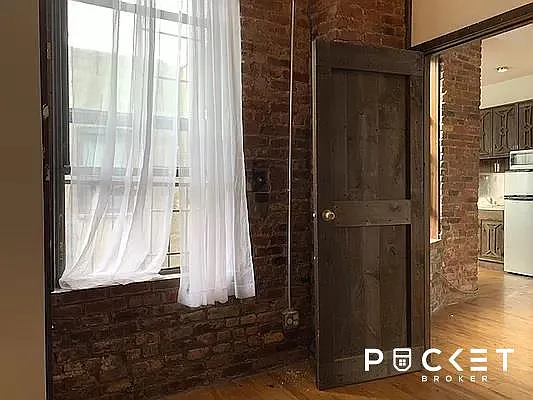 Rented by PocketBroker Inc | media 16