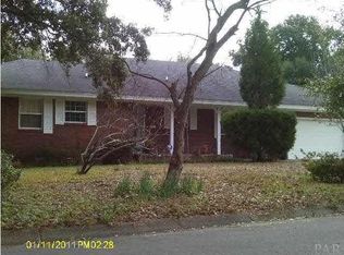 840 Fairfax Dr, Pensacola, FL 32503