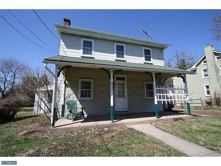 815 Fairhill Rd photo 1