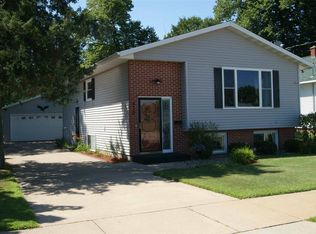 476 Chestnut St, Wisconsin Rapids, WI 54494