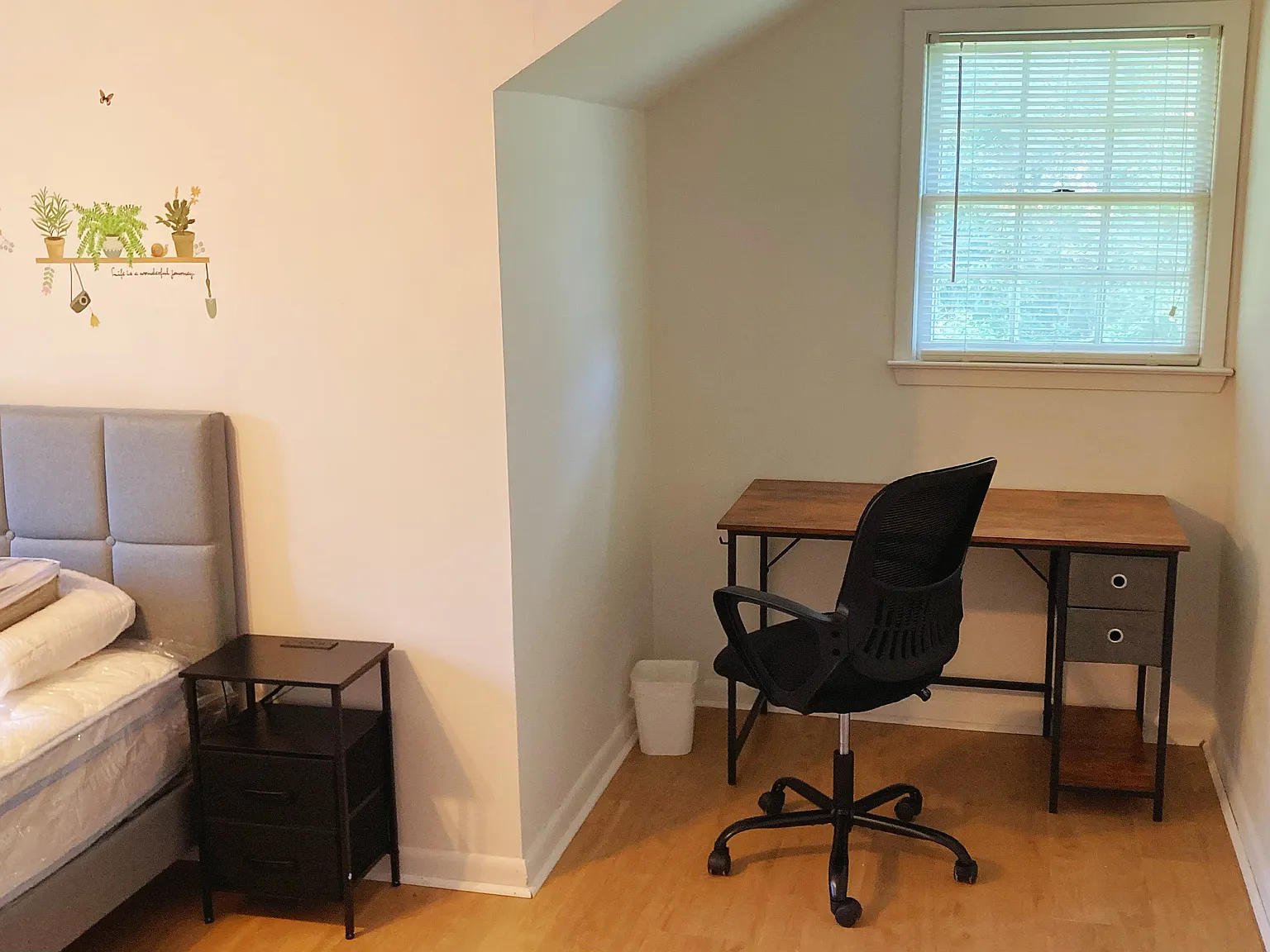 3203 Martha St — Photo 2