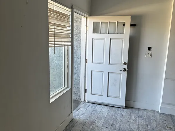 155 W 41st Pl #159-W, Los Angeles, CA 90037