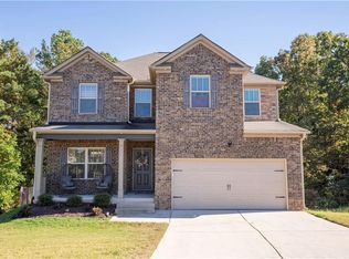 1020 Cedar Mist Dr, Hampton, GA 30228
