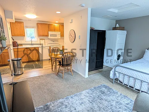 132 SE 119th Ave #5 Photo 1