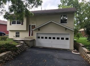 24779 W Rollins Rd, Round Lake, IL 60073