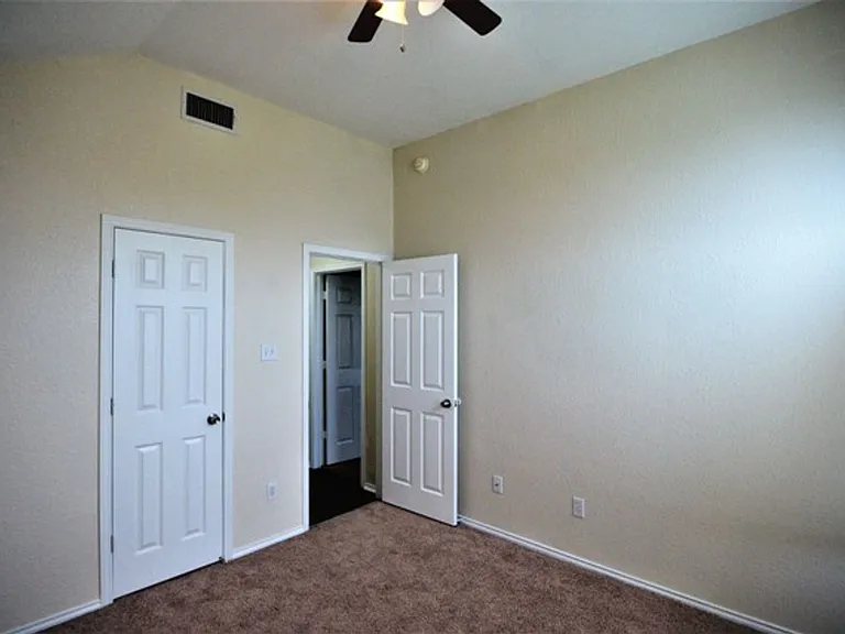 2909 Maria Dr — Photo 19