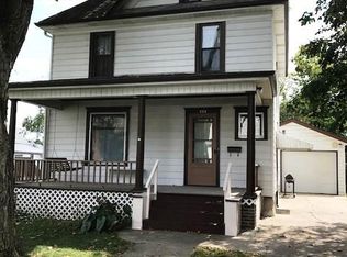 725 W Avon St, Freeport, IL 61032