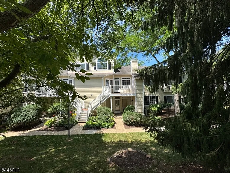 30 Wentworth Road Morris Plns #30 — Photo 1