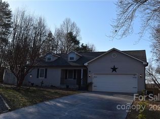 133 Spearpoint Ln, Statesville, NC 28625