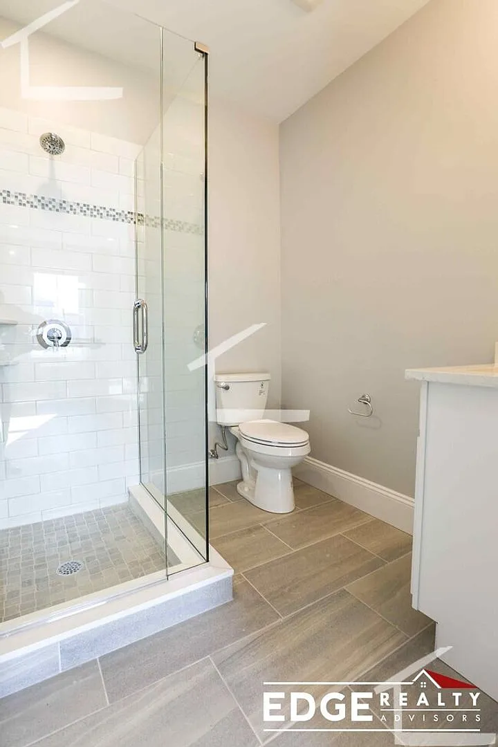 Modern 4-bed Brighton Townhouse — Photo 1