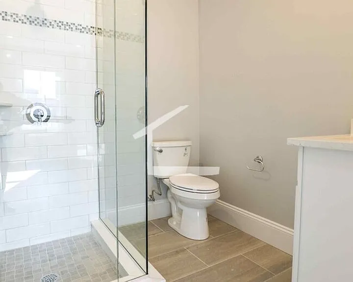 80 N Beacon St #6 — Photo 8