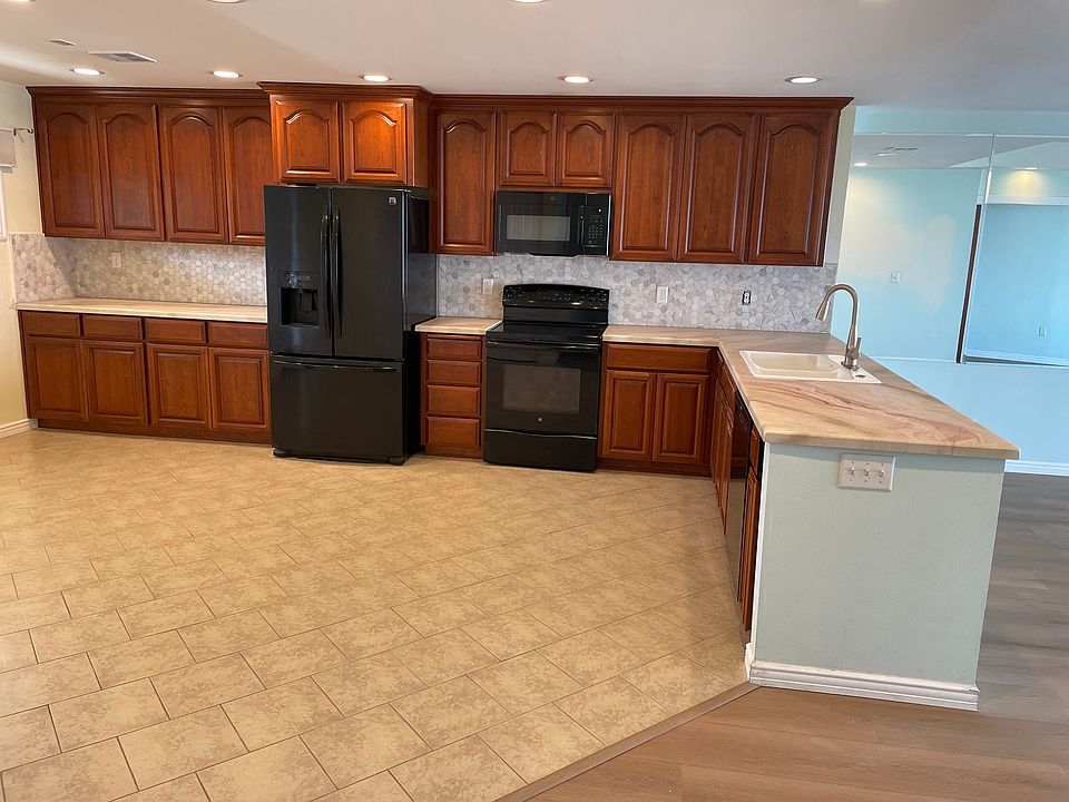 1st image of 700 W 7th Ave Unit 804