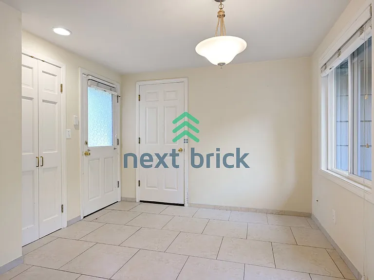 10435 SE 13th St — Photo 12