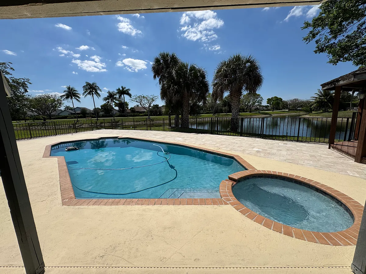 Building Photo - 22545 Sawfish Ter