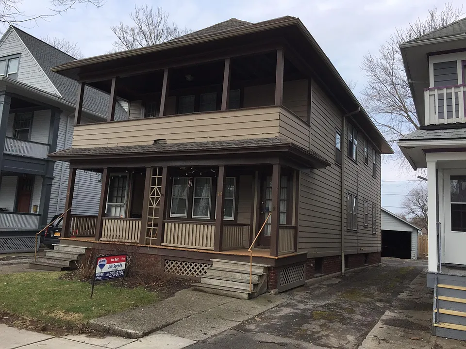 40 Hinsdale St