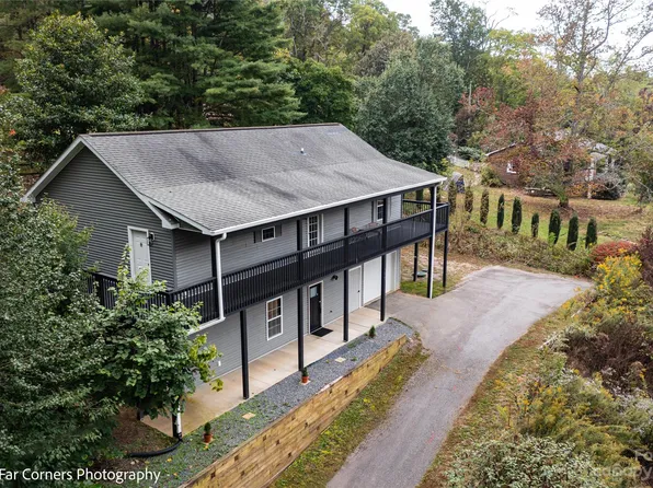 733 Garren Creek Rd, Fairview, NC 28730