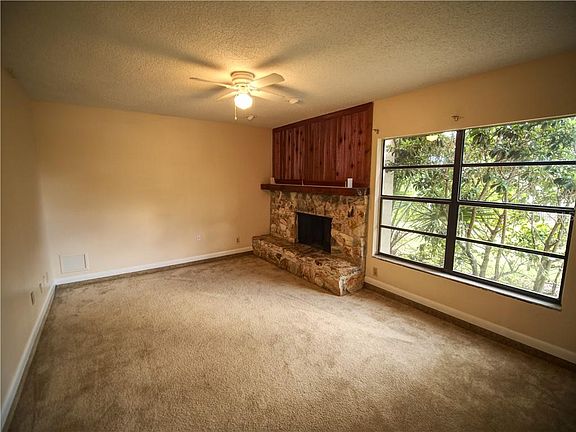4th image of 3718 T C U Blvd