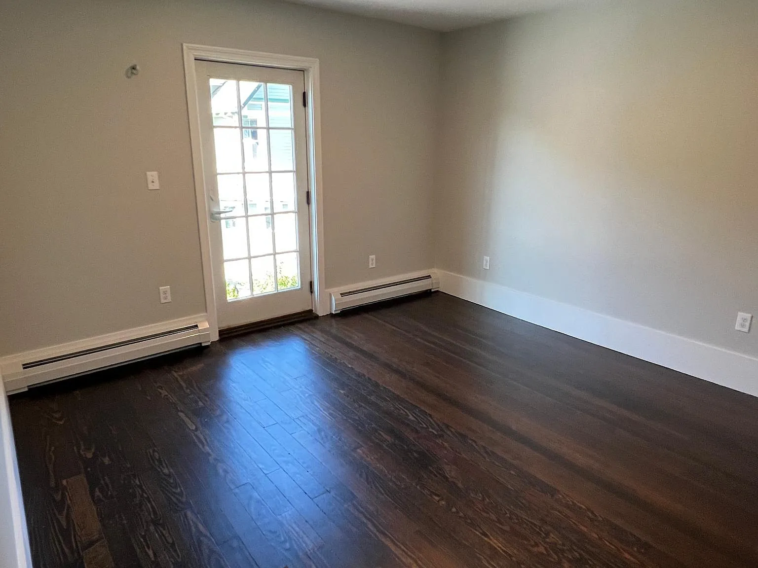 2 bed, 800 sqft, $2,550 — Photo 3