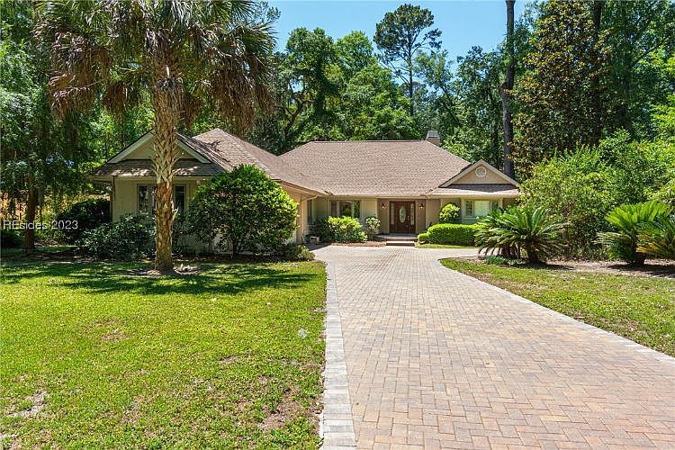 1st image of 15 Osprey St