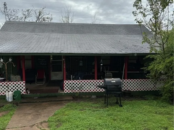 400 Green St, Arkoma, OK 74901