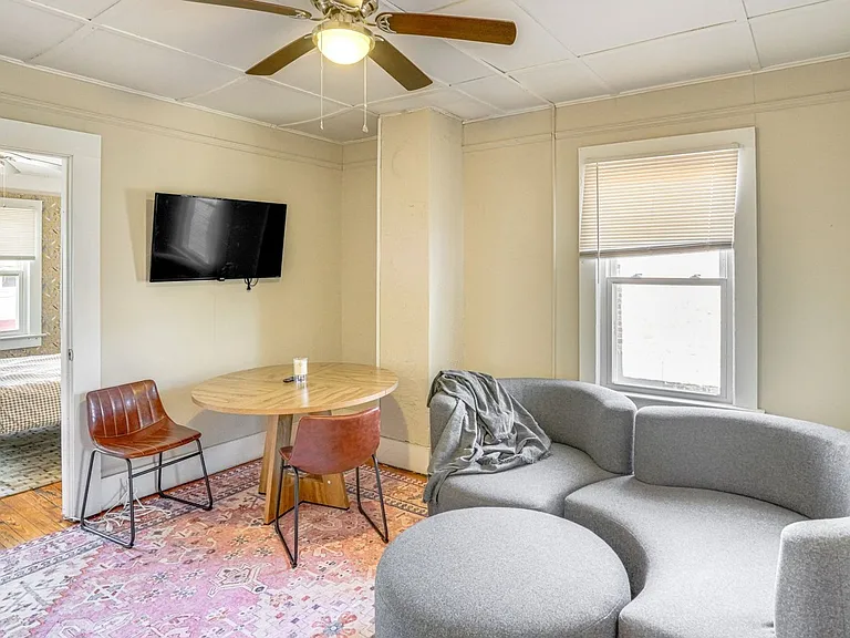 442 Columbia St #2 — Photo 4