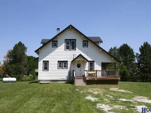 50 James St, Goehner, NE 68364